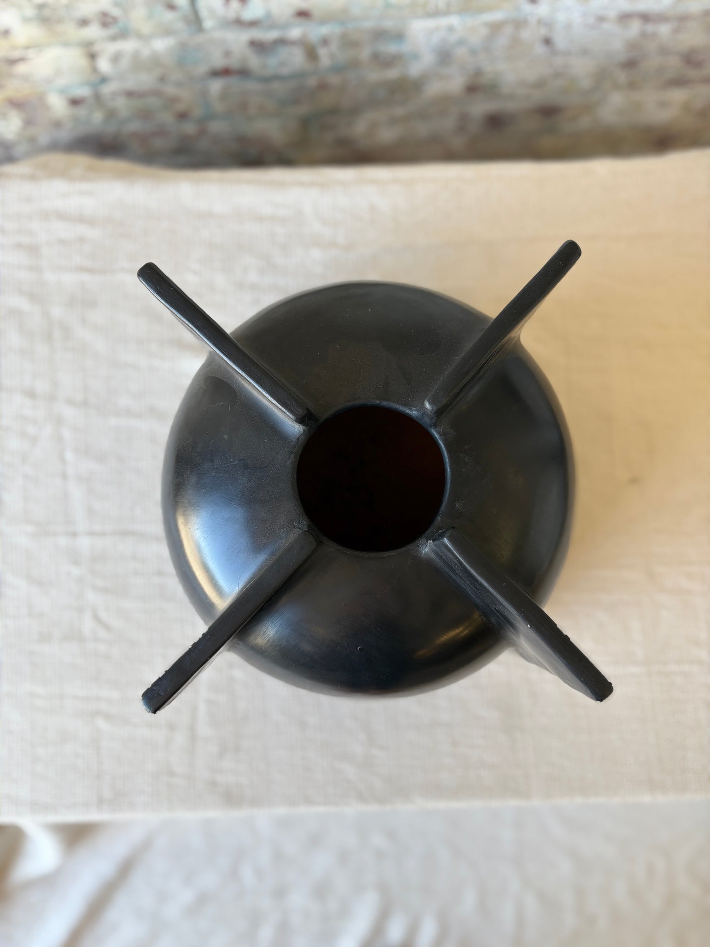 Tadelakt Round Vase Black