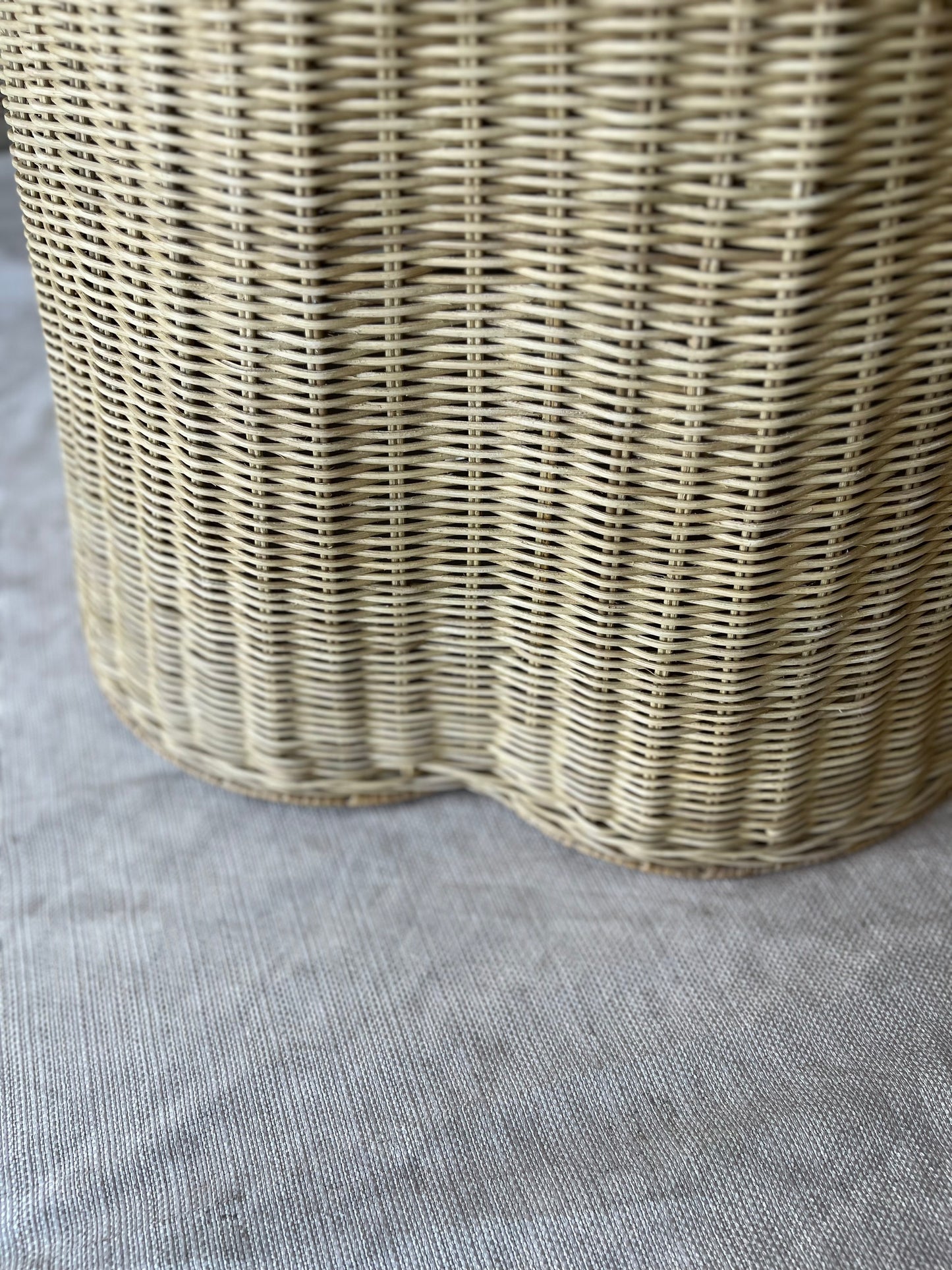 Context Side Table (3 available)