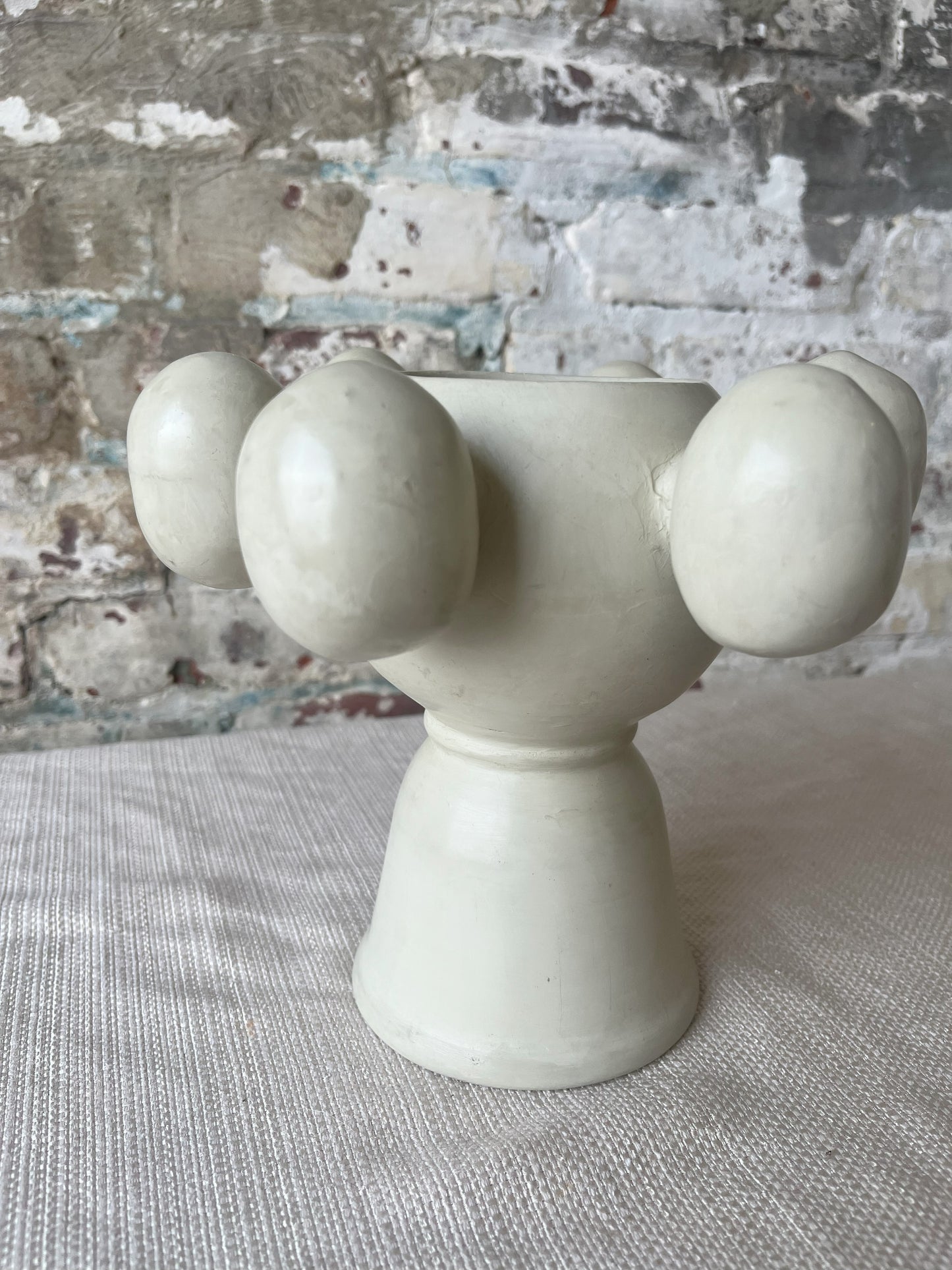 Handmade Eggshell Ceramic Sculptural Vase – Modern Abstract Design