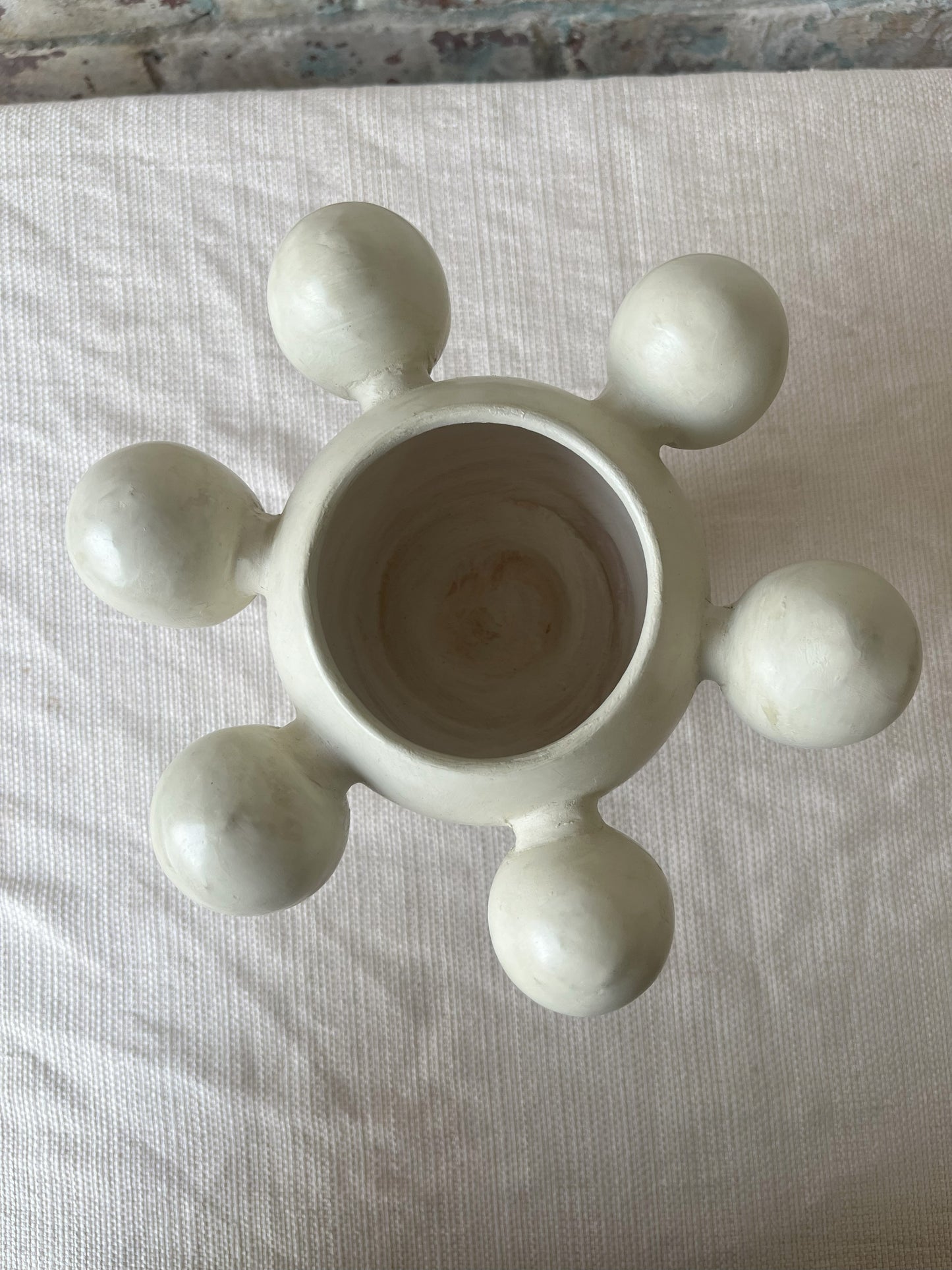 Handmade Eggshell Ceramic Sculptural Vase – Modern Abstract Design