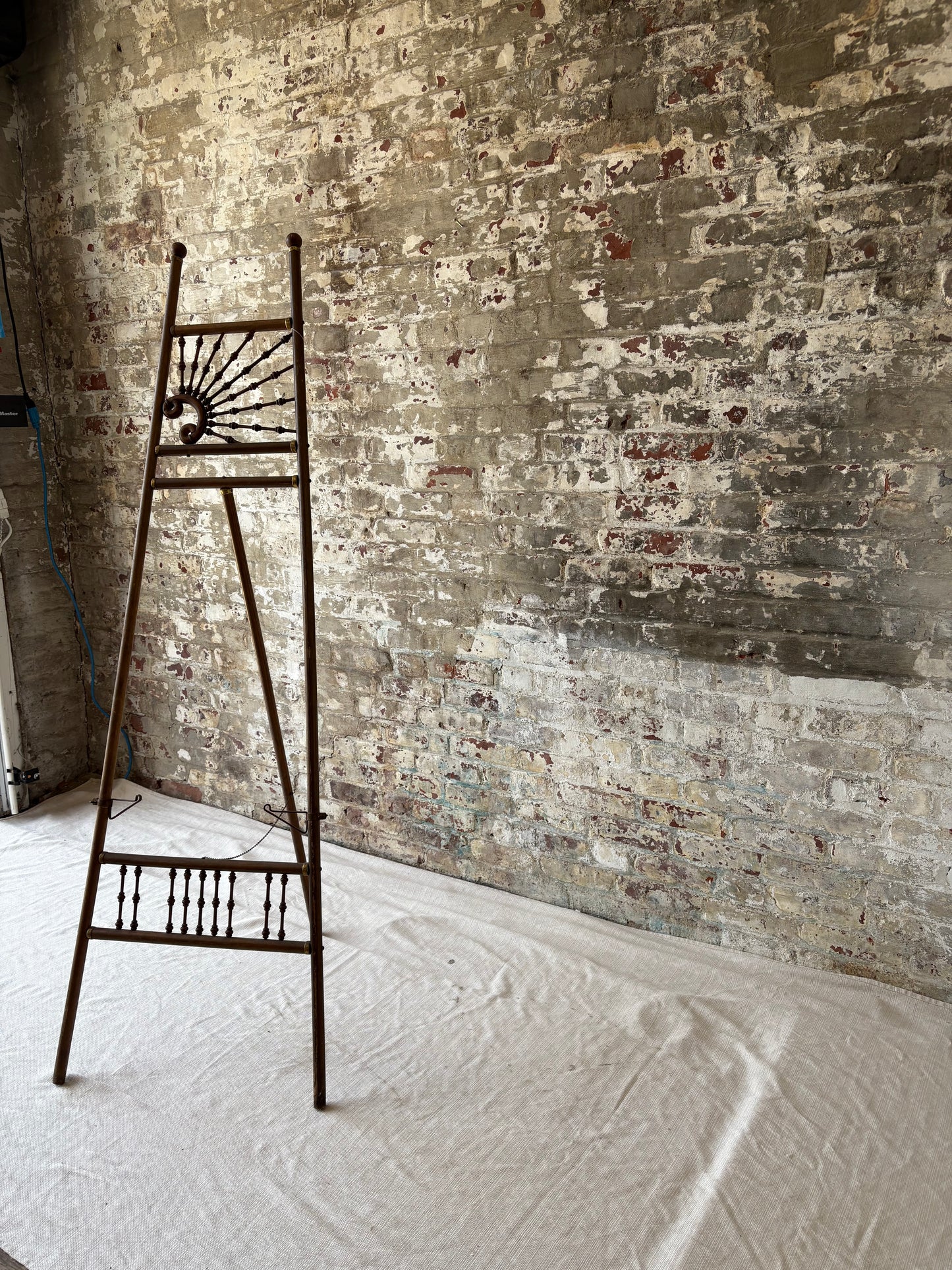 Vintage Wood & Brass Artist’s Easel with Ornate Spindle Detailing