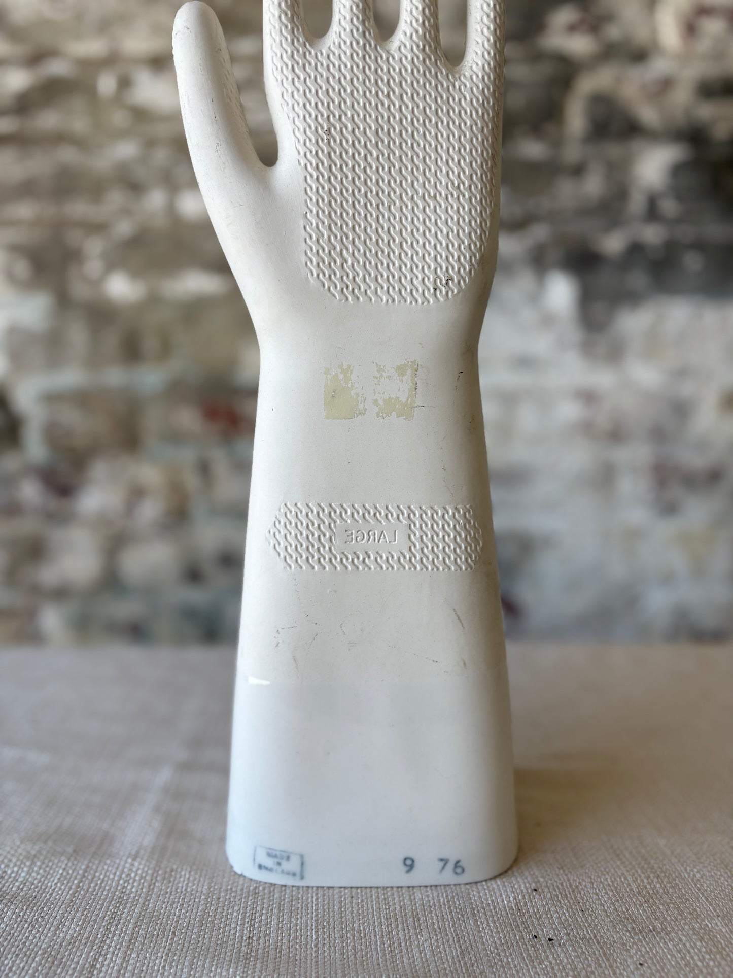 Vintage Porcelain Glove Mold – Industrial Display Hand (1976, Made in England)