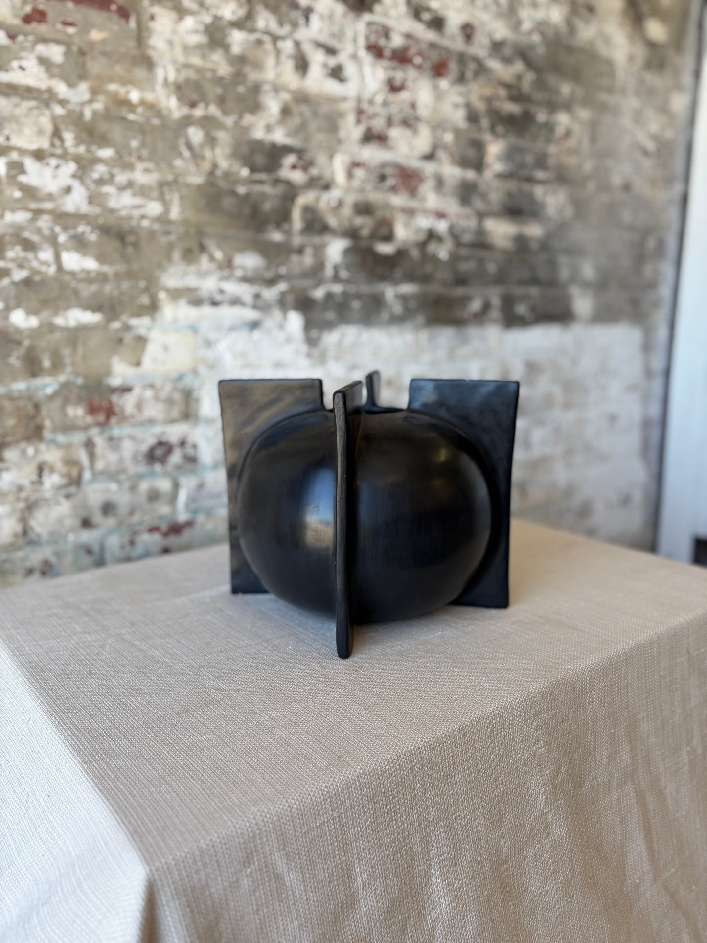 Tadelakt Round Vase Black