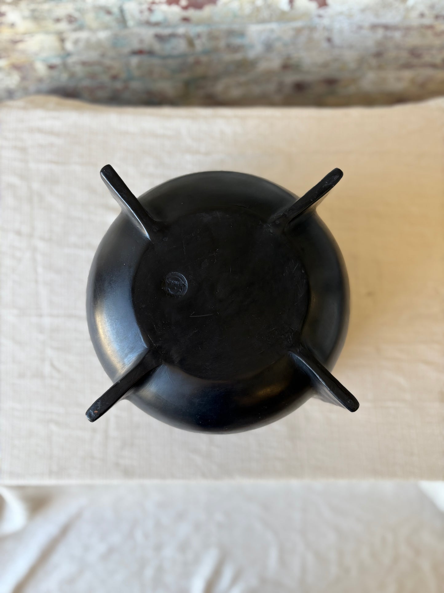 Tadelakt Round Vase Black