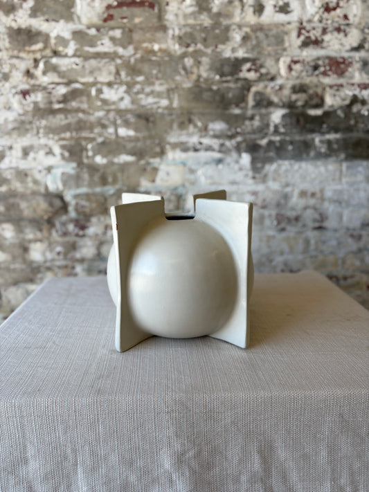 Tadelakt Round Vase Egg Shell