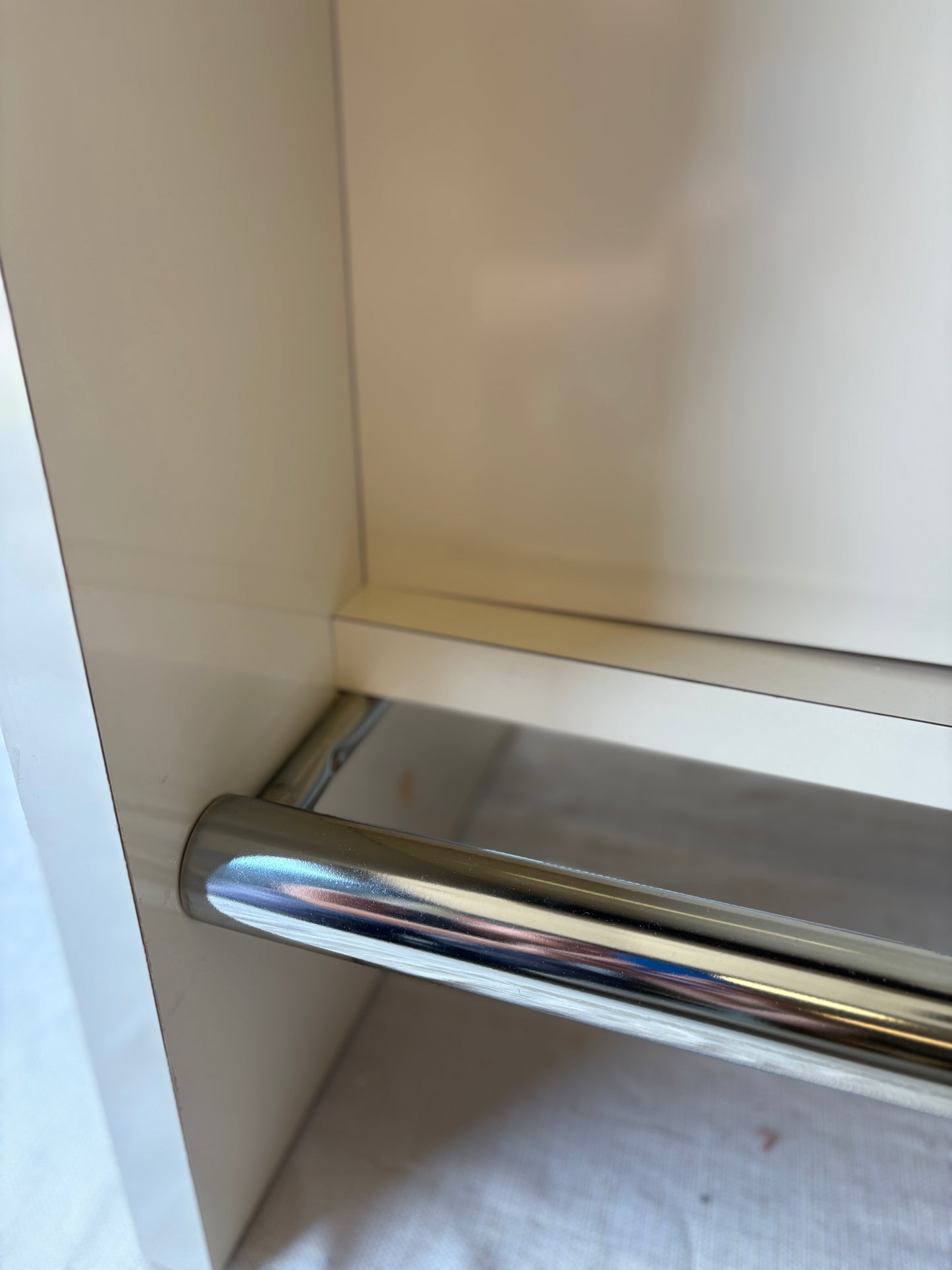 Beige Vinyl Tufted Bar with Matching Swivel Stools