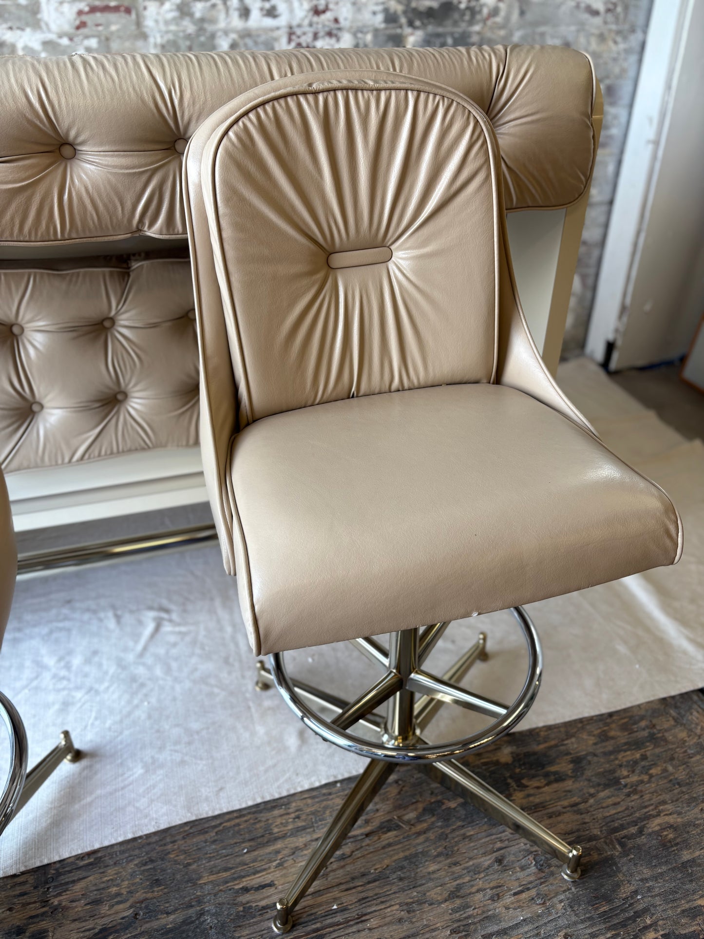 Beige Vinyl Tufted Bar with Matching Swivel Stools