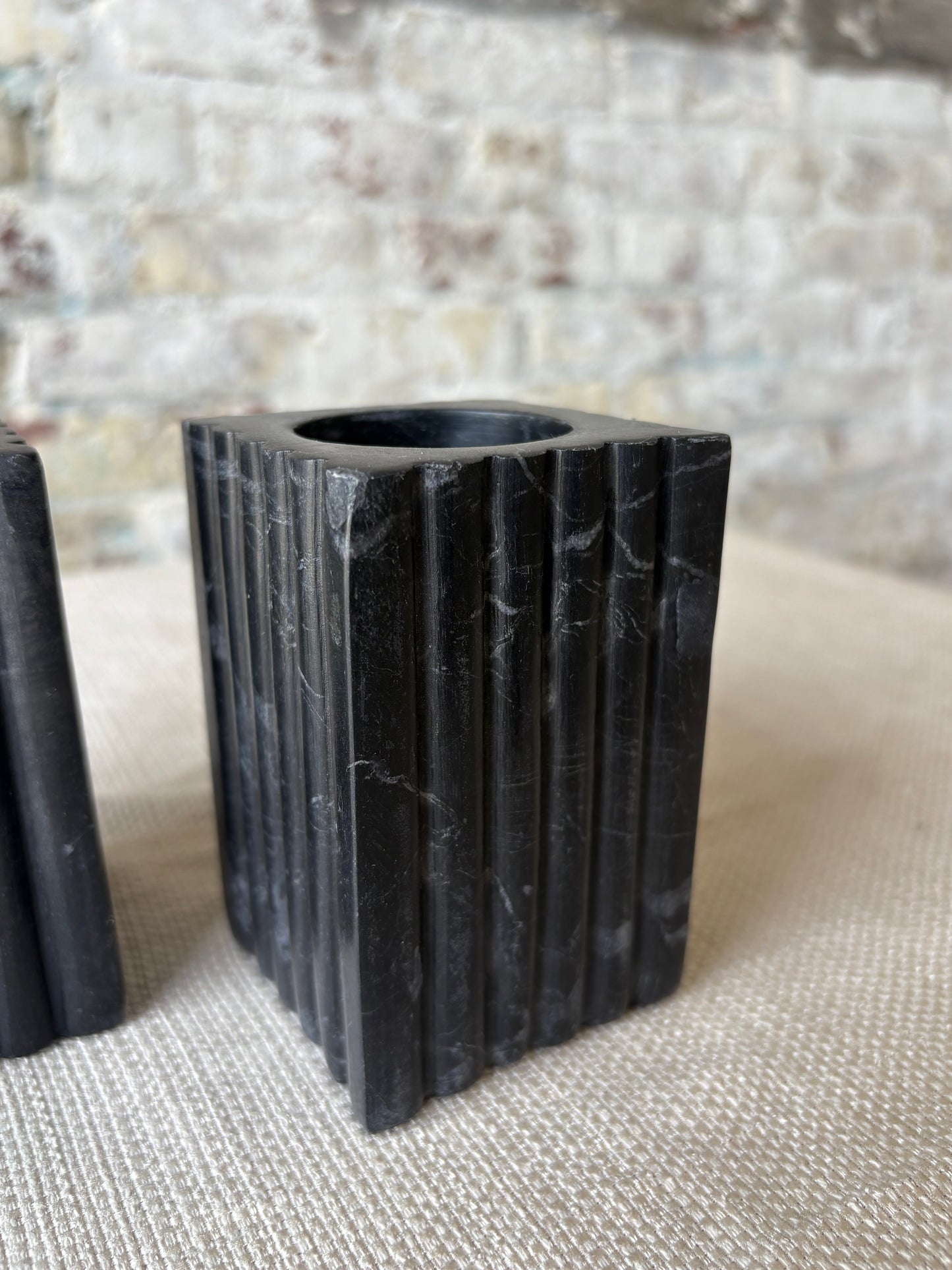 Set of 2 Fluted Black Marble Tea Light Holders