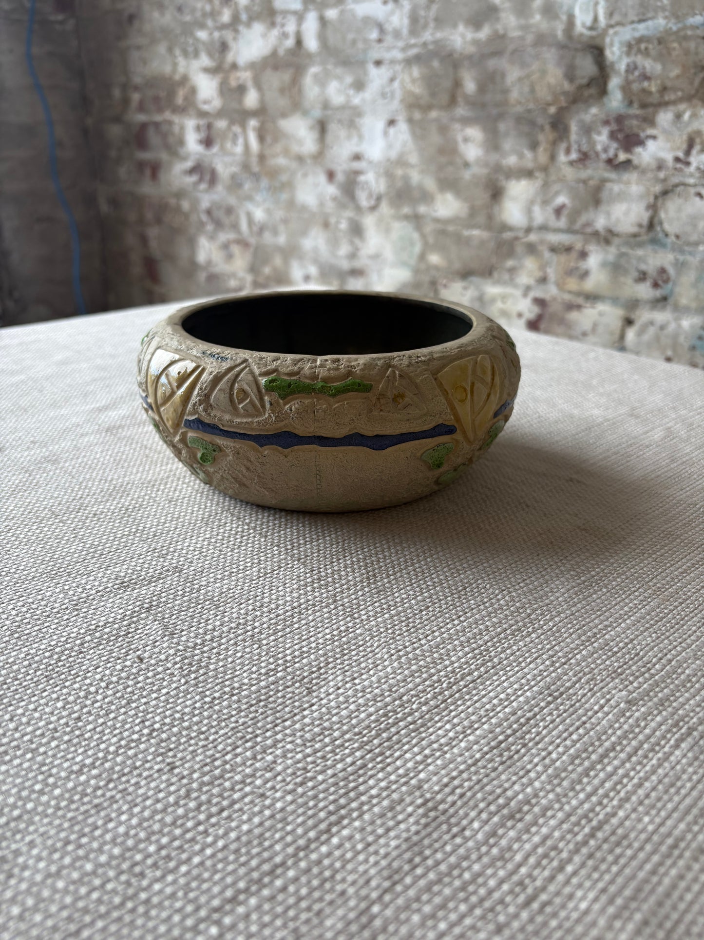 Vintage Roseville Style Art Pottery Bowl / Cachepot