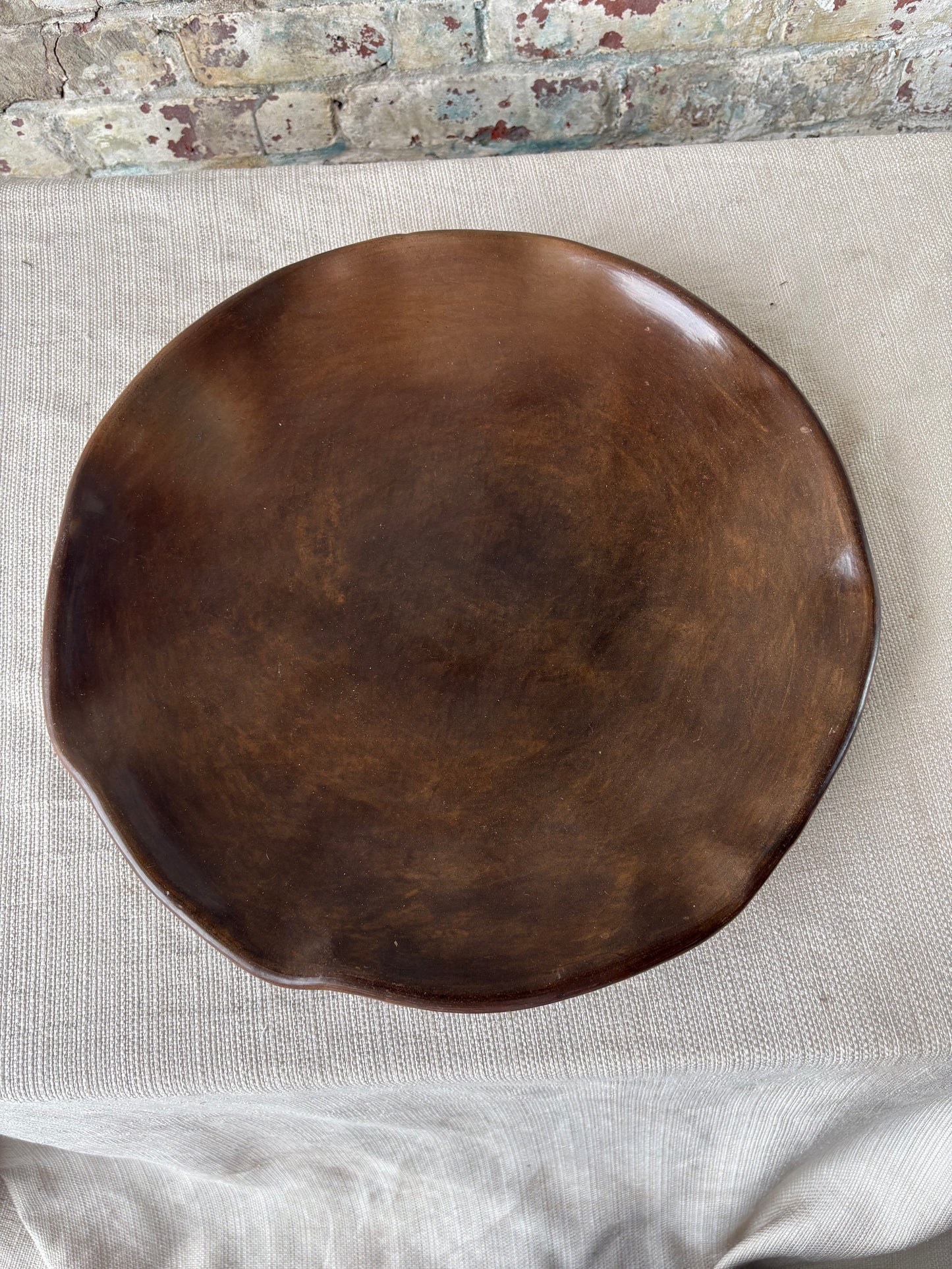 Puebla Round Serving Tray (Chocolate)