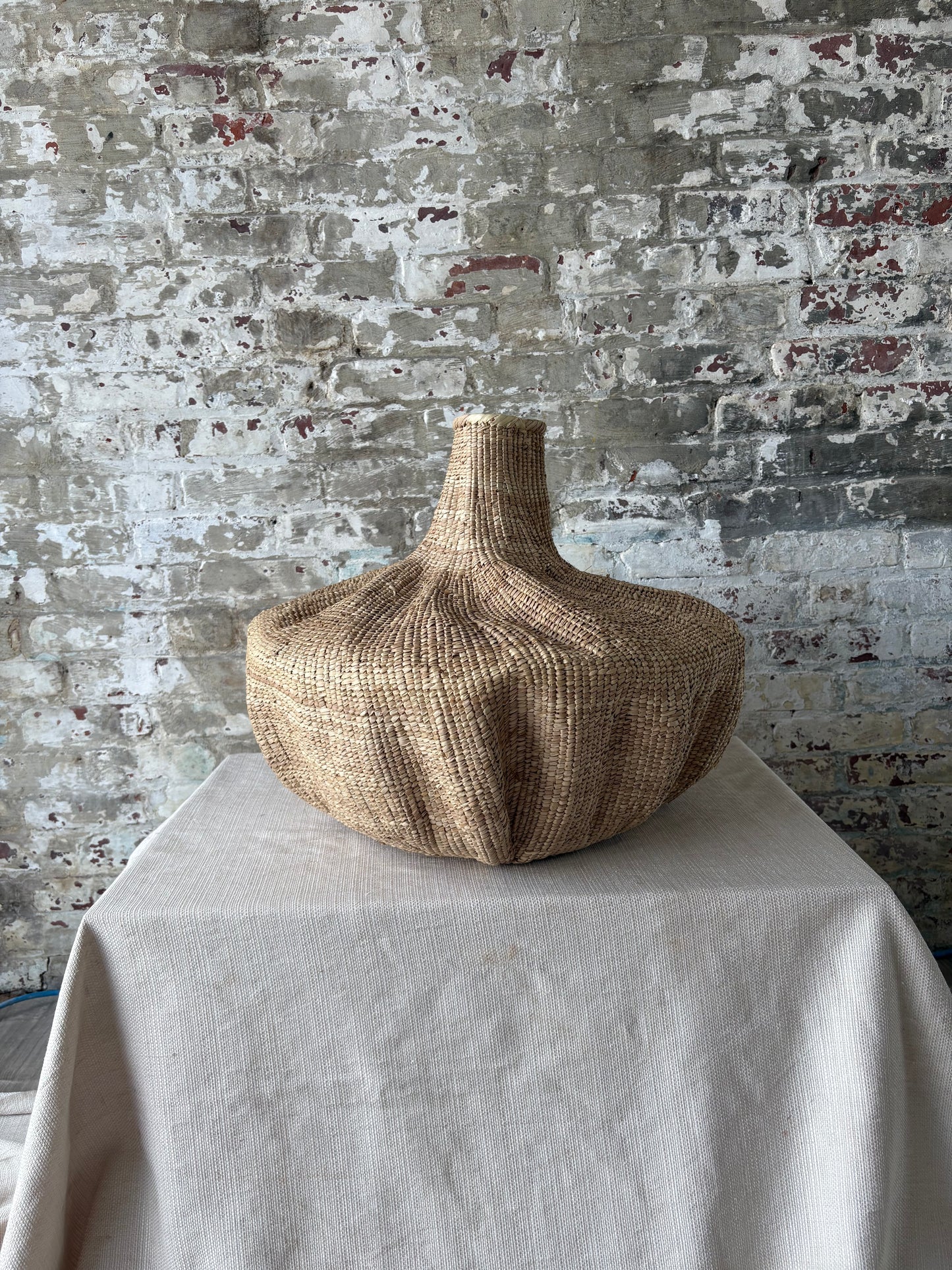 Oversized Sculptural Woven Vessel – Natural Fiber Statement Decor