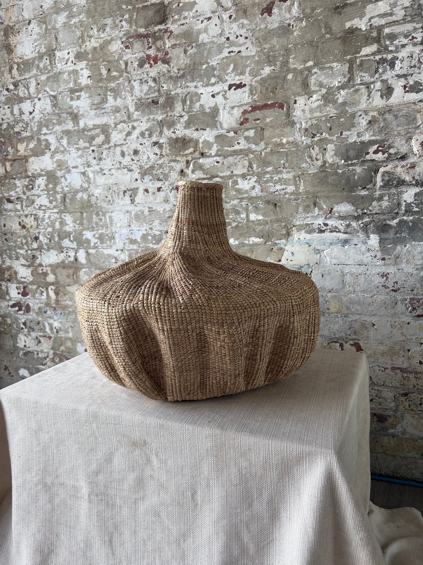 Oversized Sculptural Woven Vessel – Natural Fiber Statement Decor