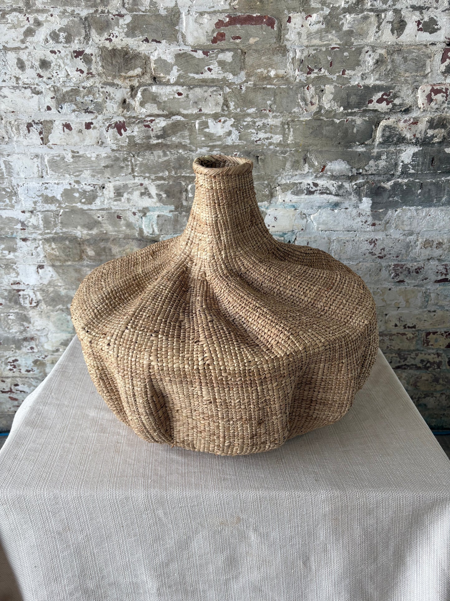 Oversized Sculptural Woven Vessel – Natural Fiber Statement Decor