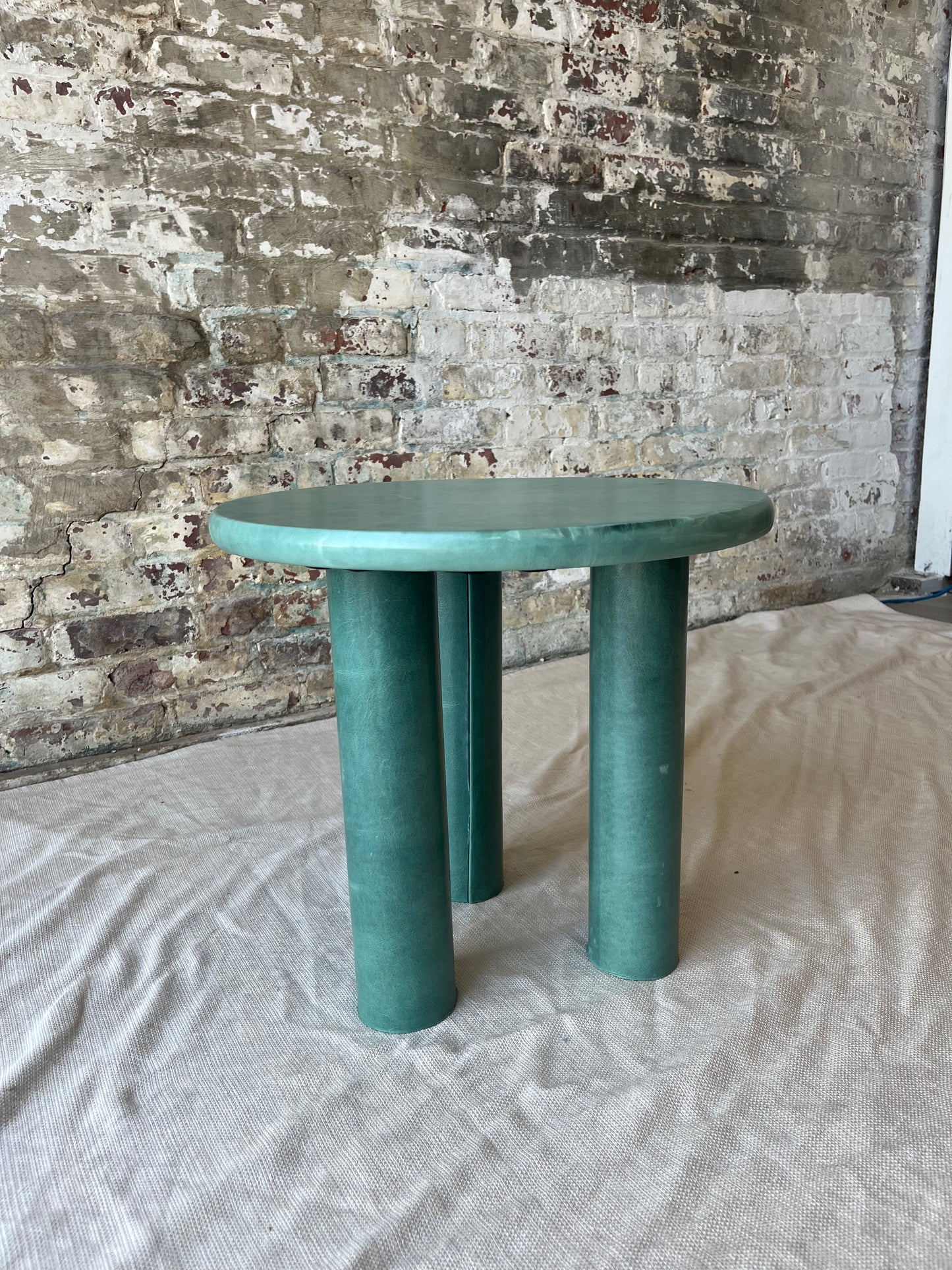 Leather-Wrapped Cylinder Side Table – Soft Green