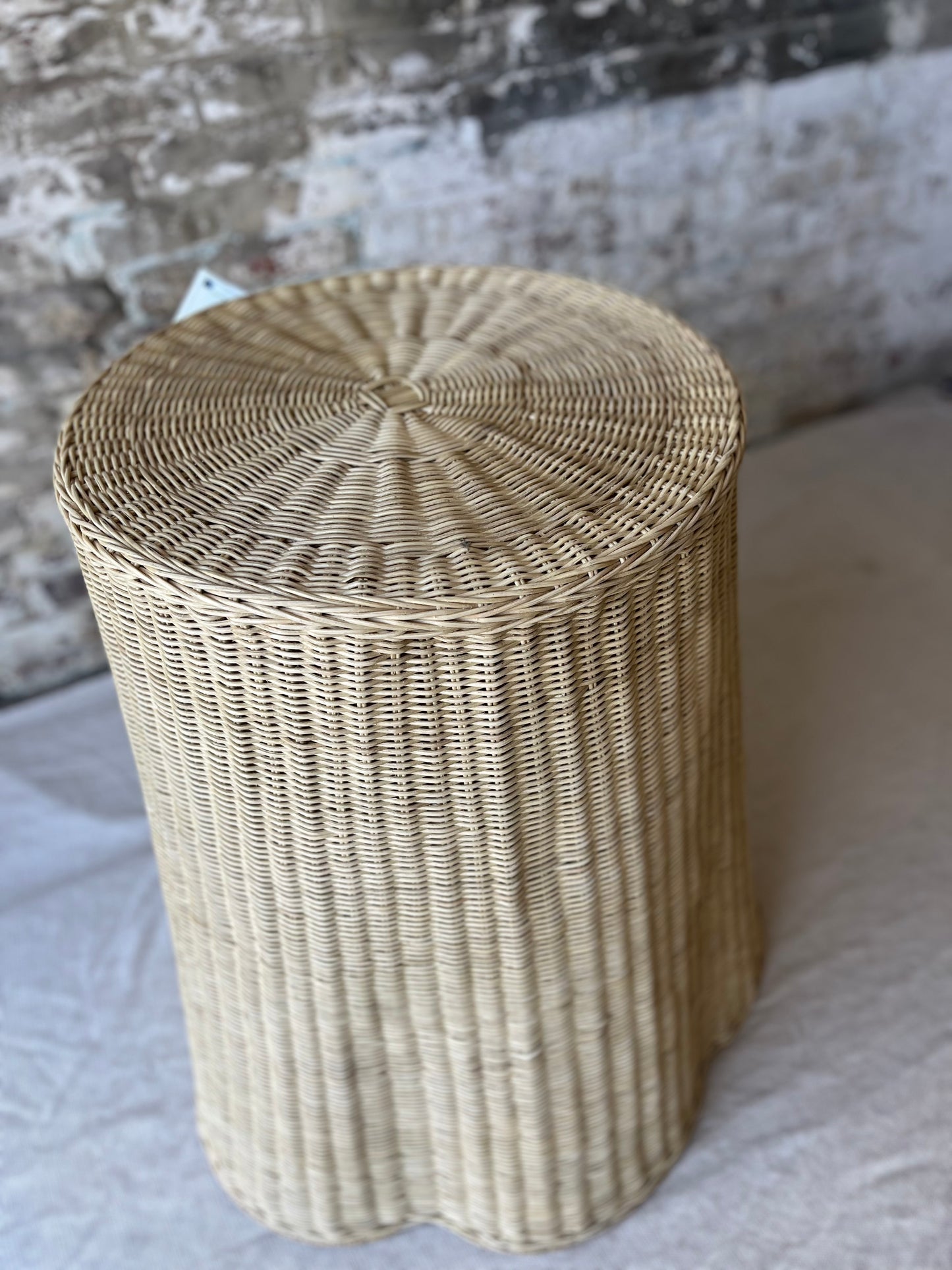 Context Side Table (3 available)