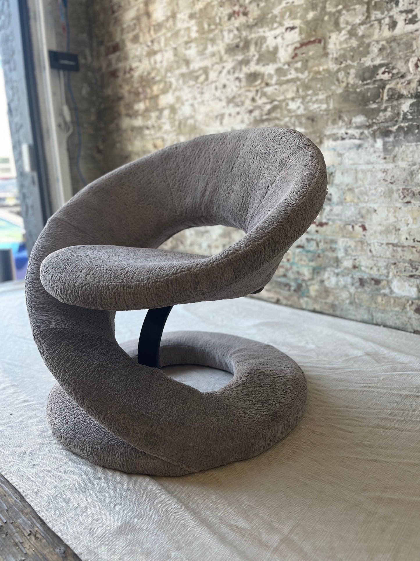 Louis Durrot Style Spiral Ribbon Chair