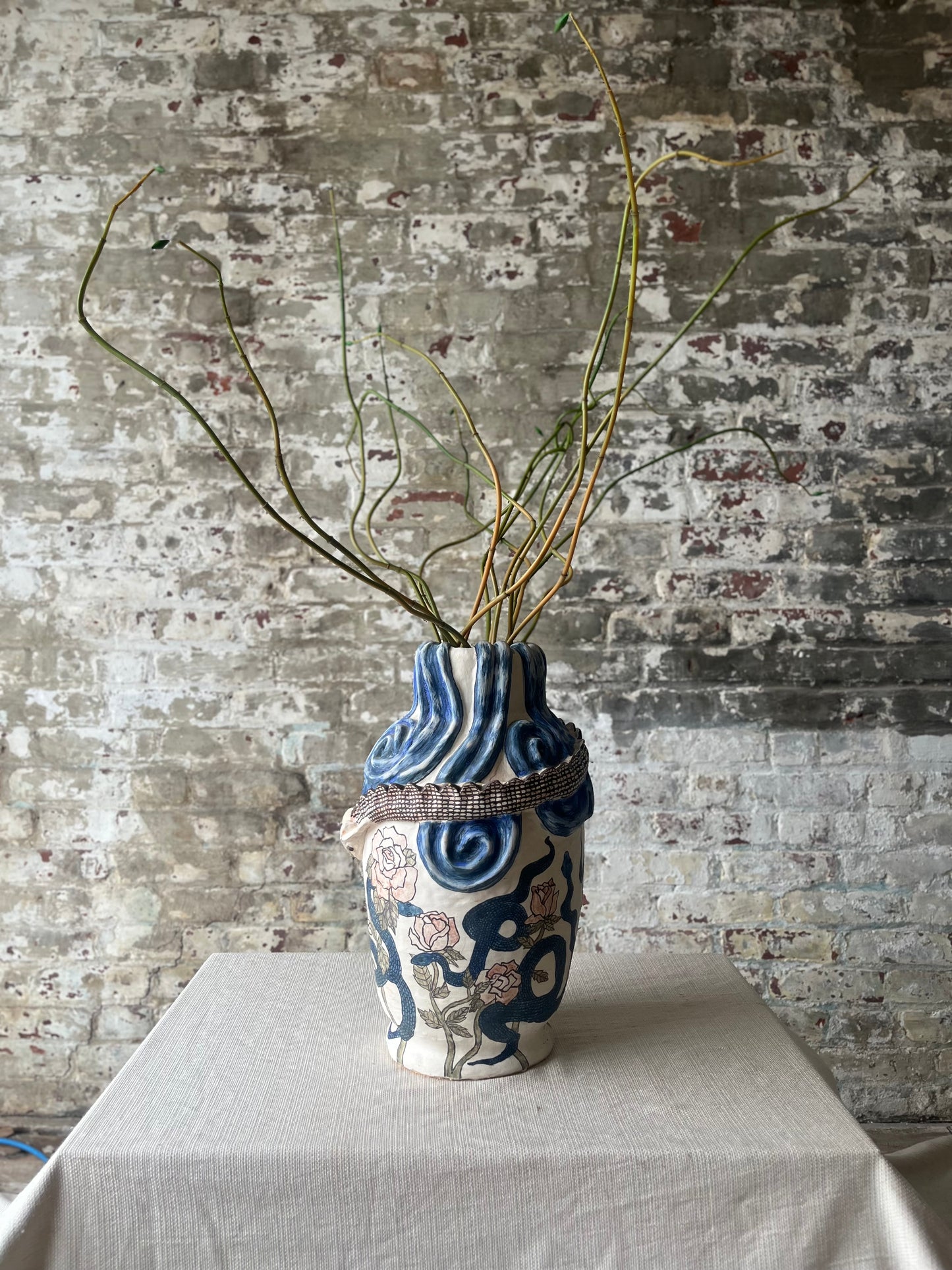 Snake &amp; Roses Vase