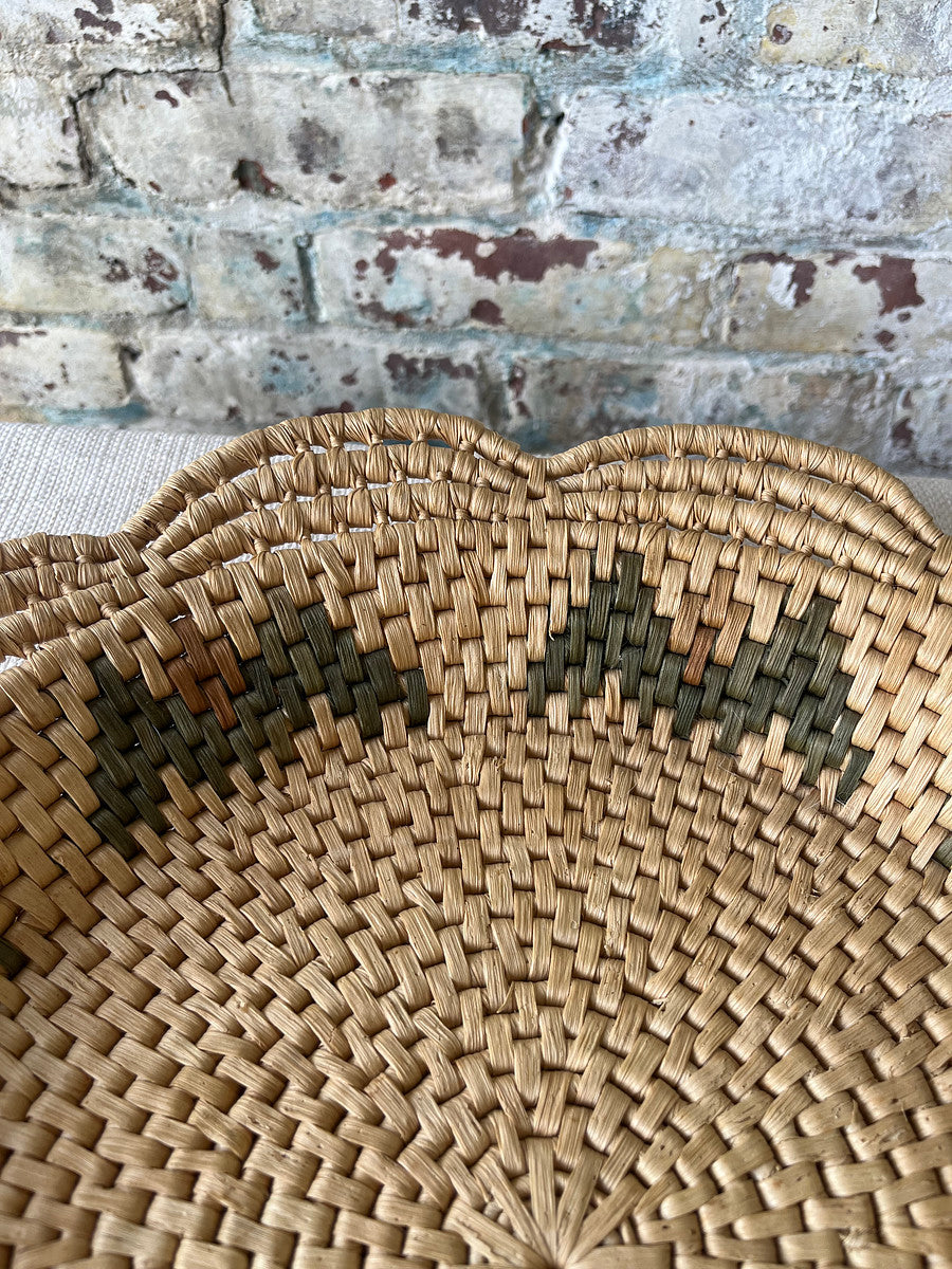 Vintage Handwoven Palm Basket Tray – Scalloped Edge with Geometric Detailing